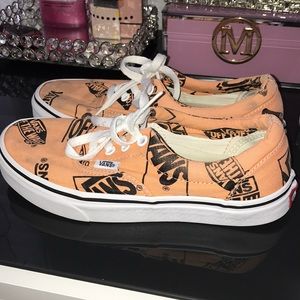 Vans shoes 🧡